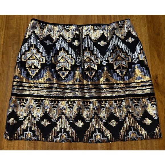 Forever 21 Mini Skirt Size Small Black Gold Silver Sheer Sequin Aztec Design - Picture 3 of 7